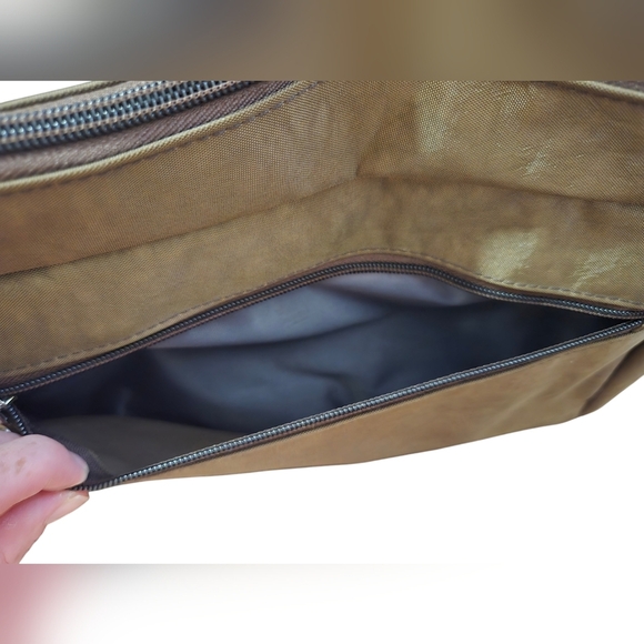 Boboxiuxian Crossbody Bag NWT - Picture 7 of 10